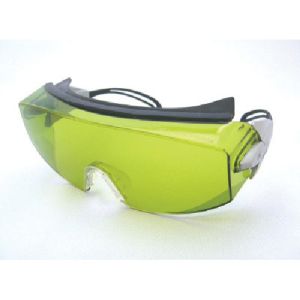 理研オプテック リケン RS-80 V レーザー用一眼型保護メガネ CO2用 メガネ併用可 理研オプテック