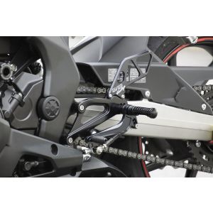 オーヴァーレーシング OVER RACING オーヴァーレーシング 51-02-01B バックステップ 4P ブラック CBR250RR 17-